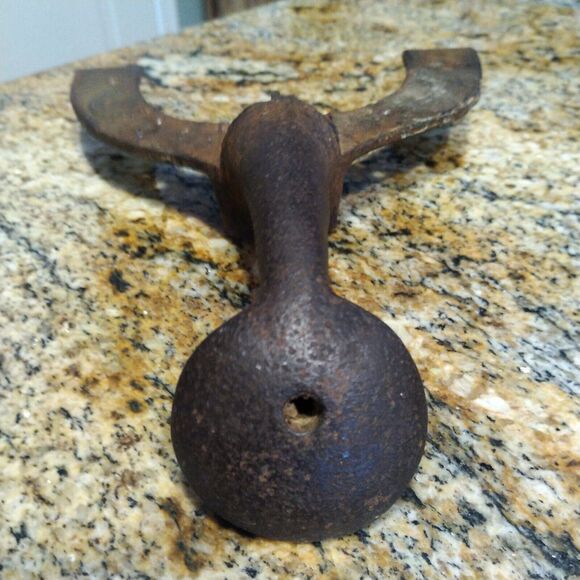 Vintage Rare Heavy Cast Iron Saddke Horn - Picture 3 of 10